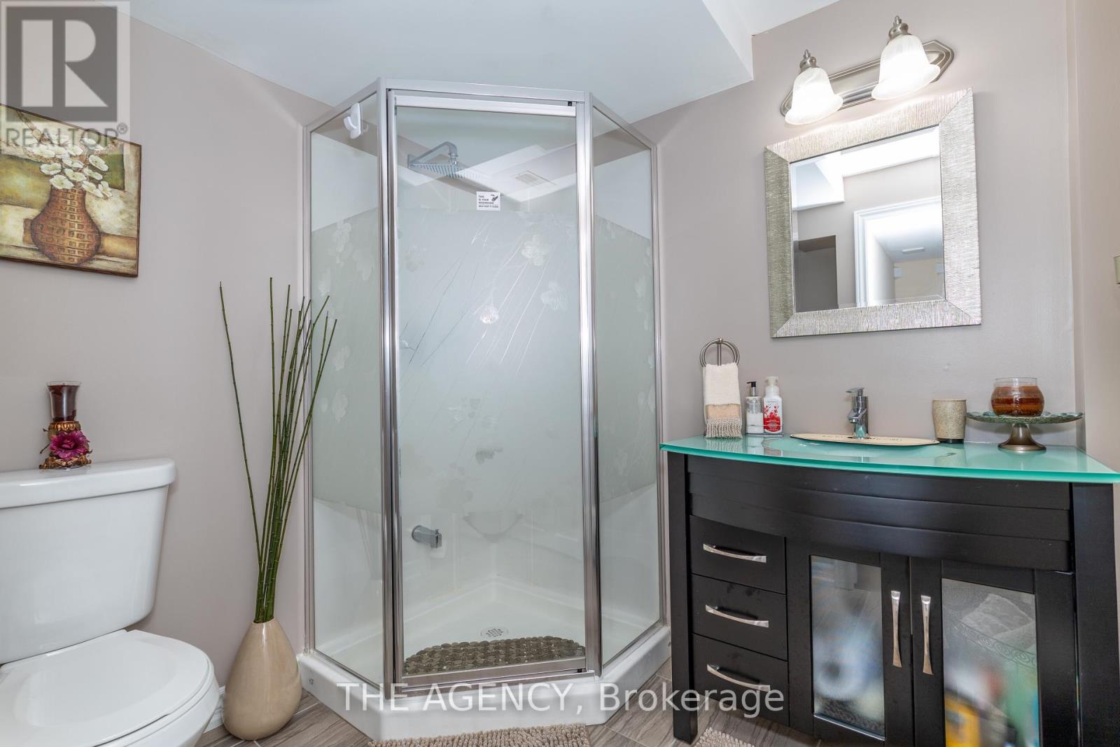 54 Thames Drive Property Photo 31