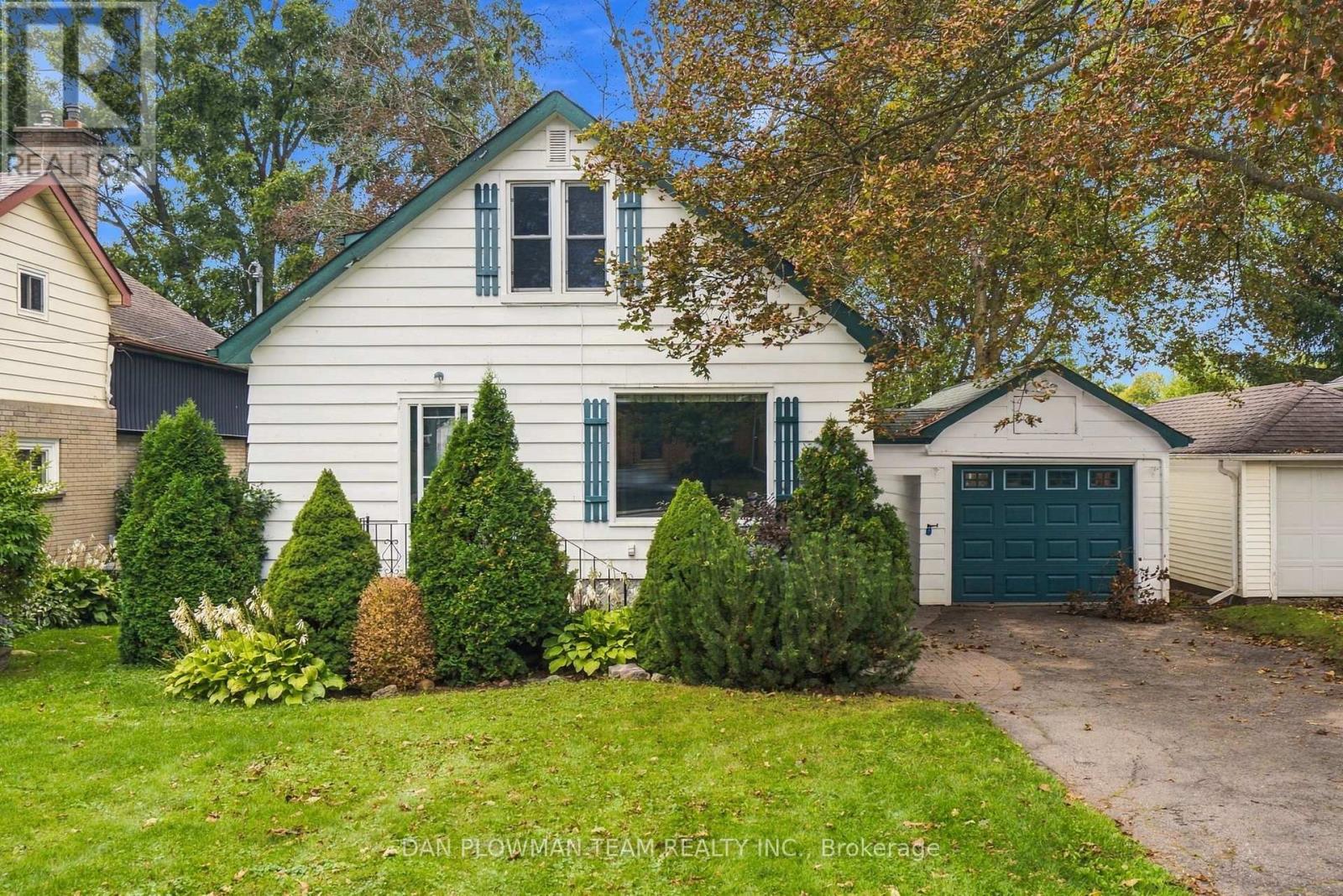 98 SCUGOG STREET
