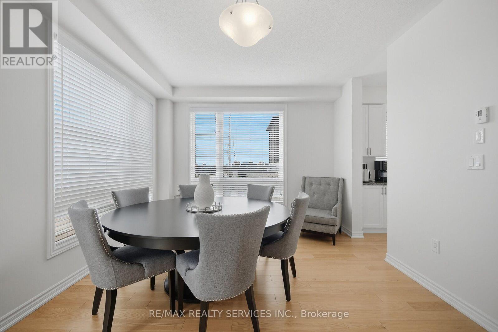 274 Carnwith Drive E Property Photo 17