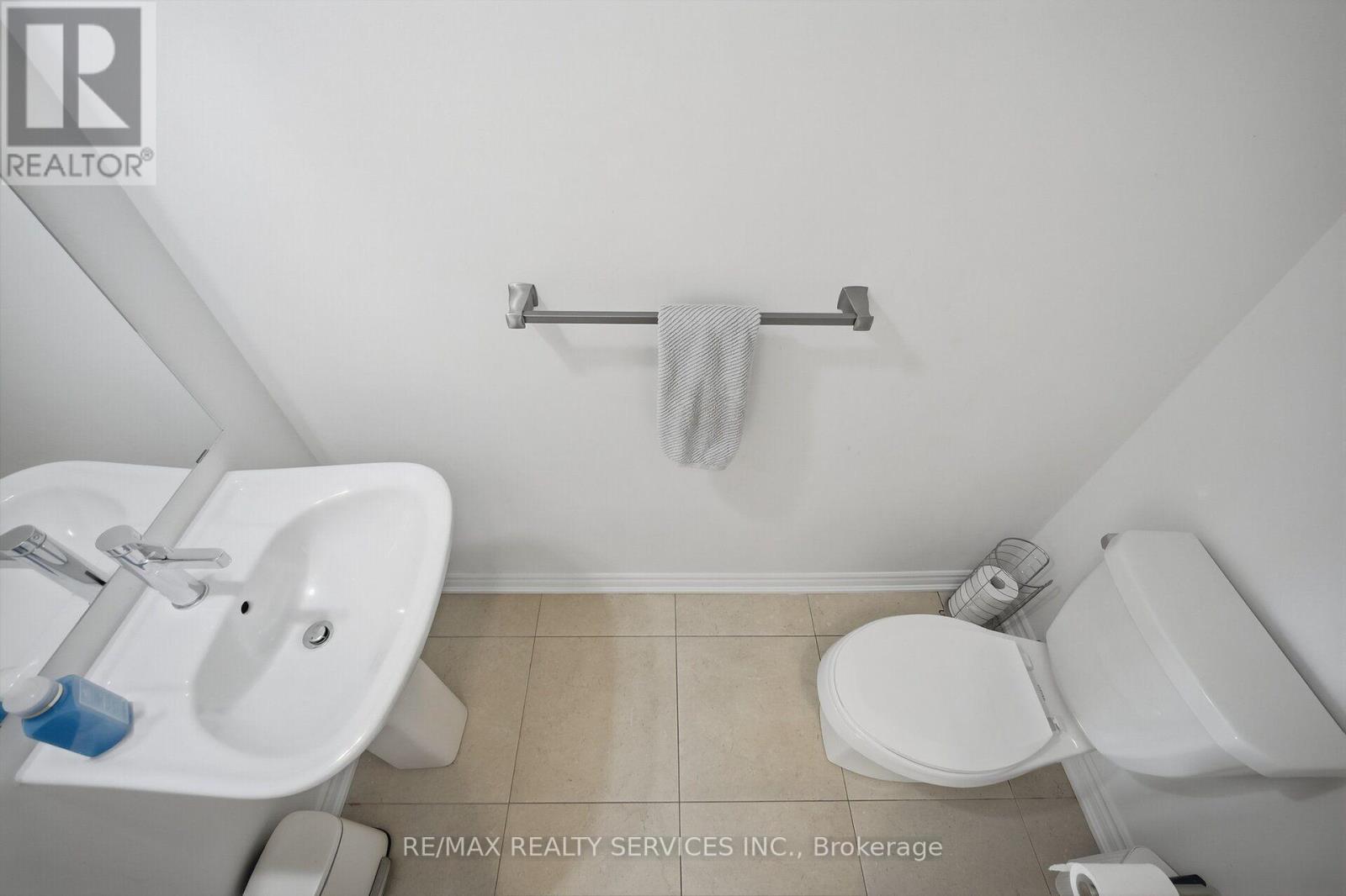 274 Carnwith Drive E Property Photo 19
