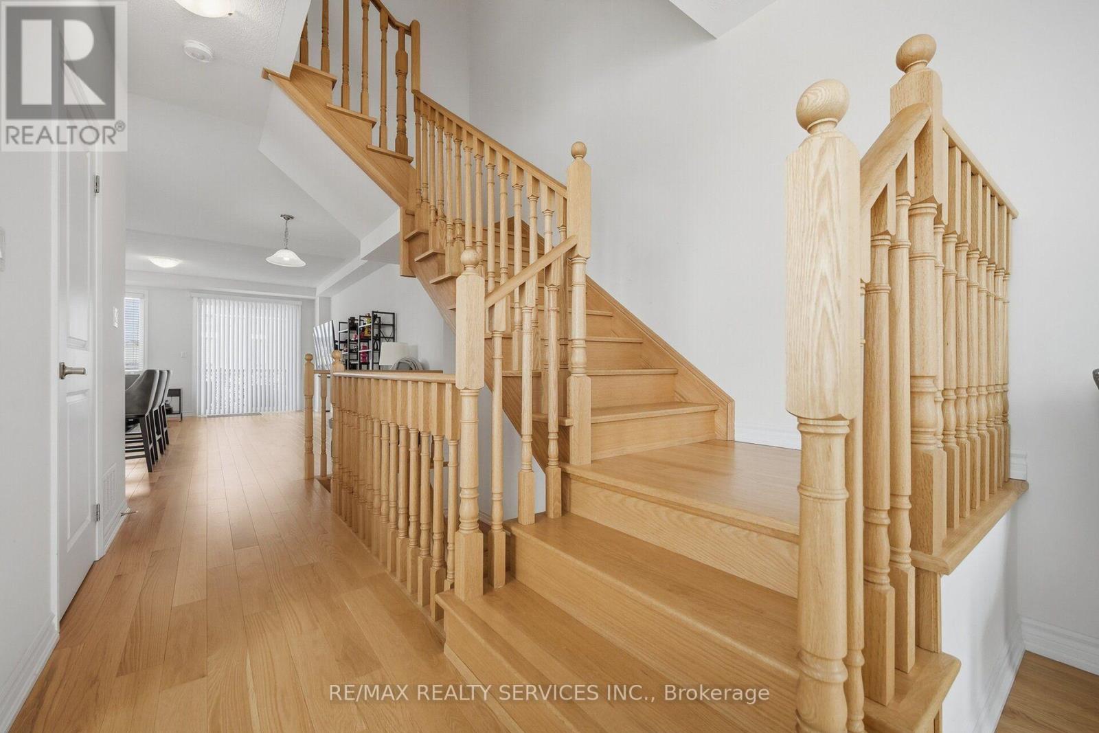 274 Carnwith Drive E Property Photo 20