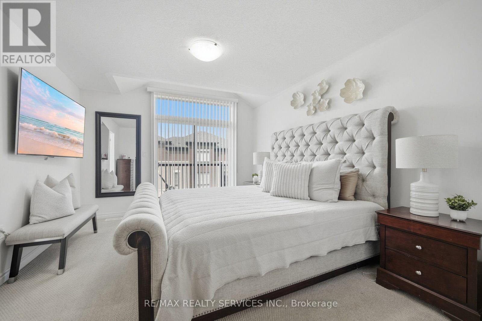 274 Carnwith Drive E Property Photo 22