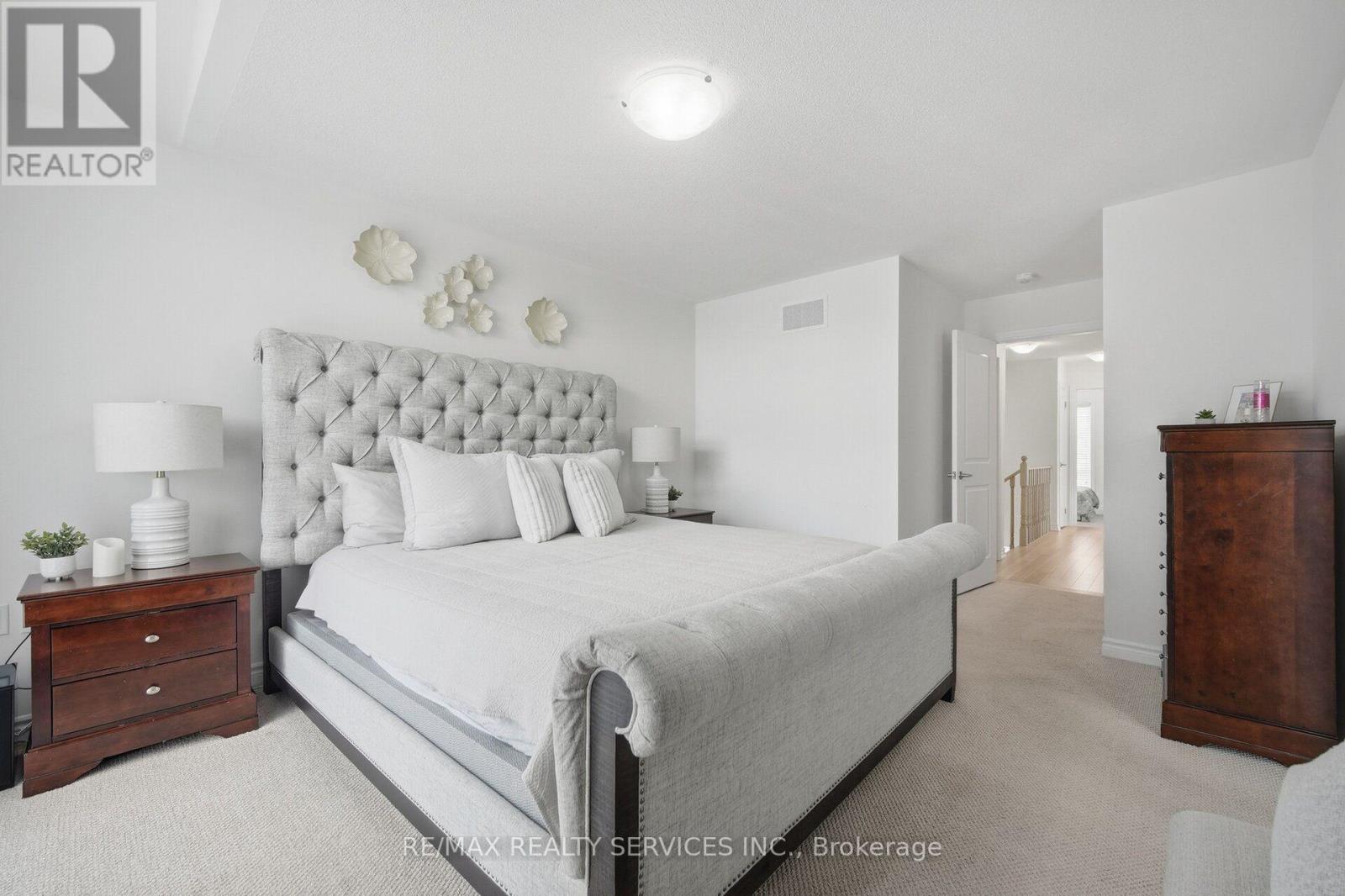 274 Carnwith Drive E Property Photo 23