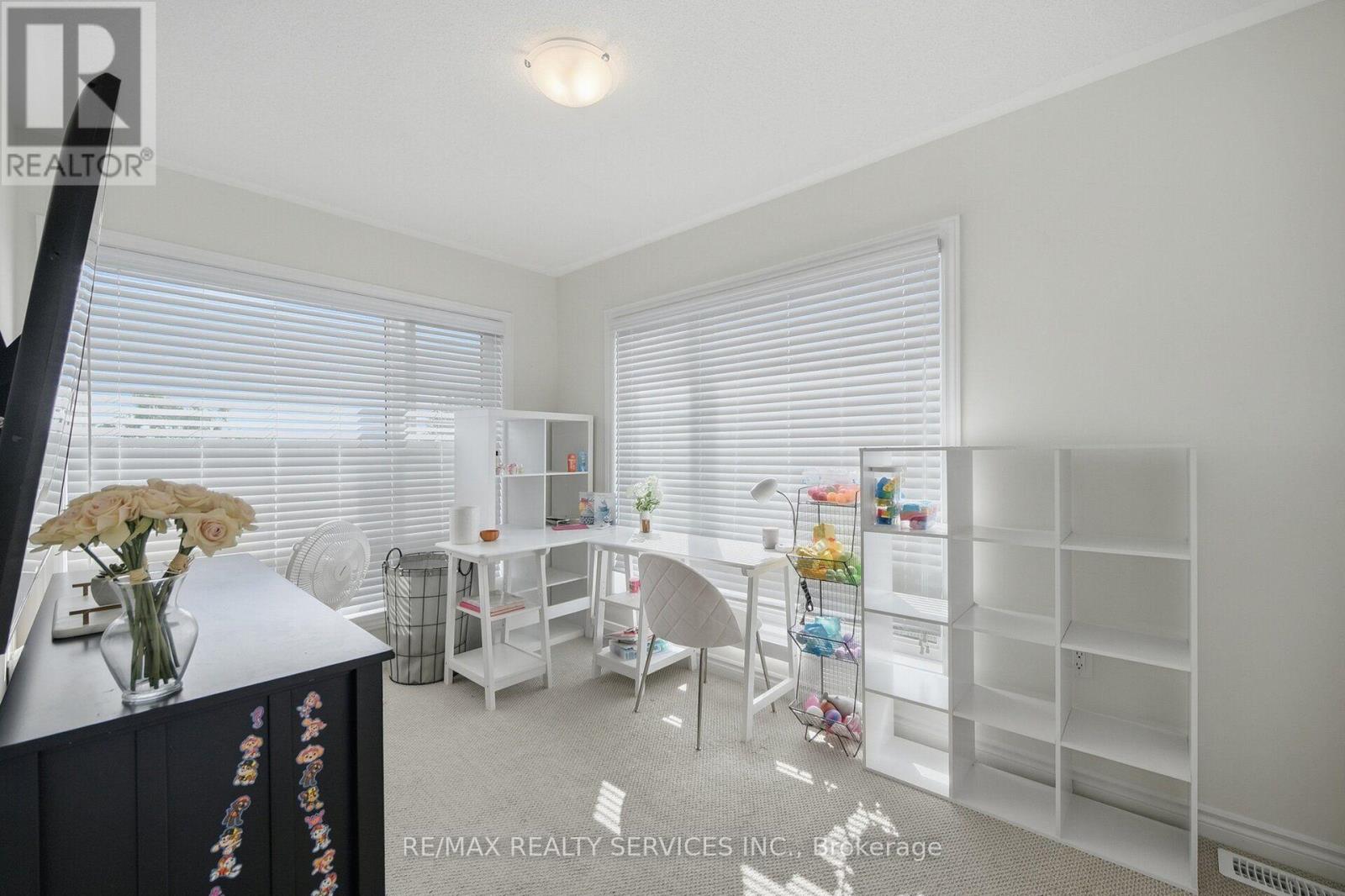 274 Carnwith Drive E Property Photo 33