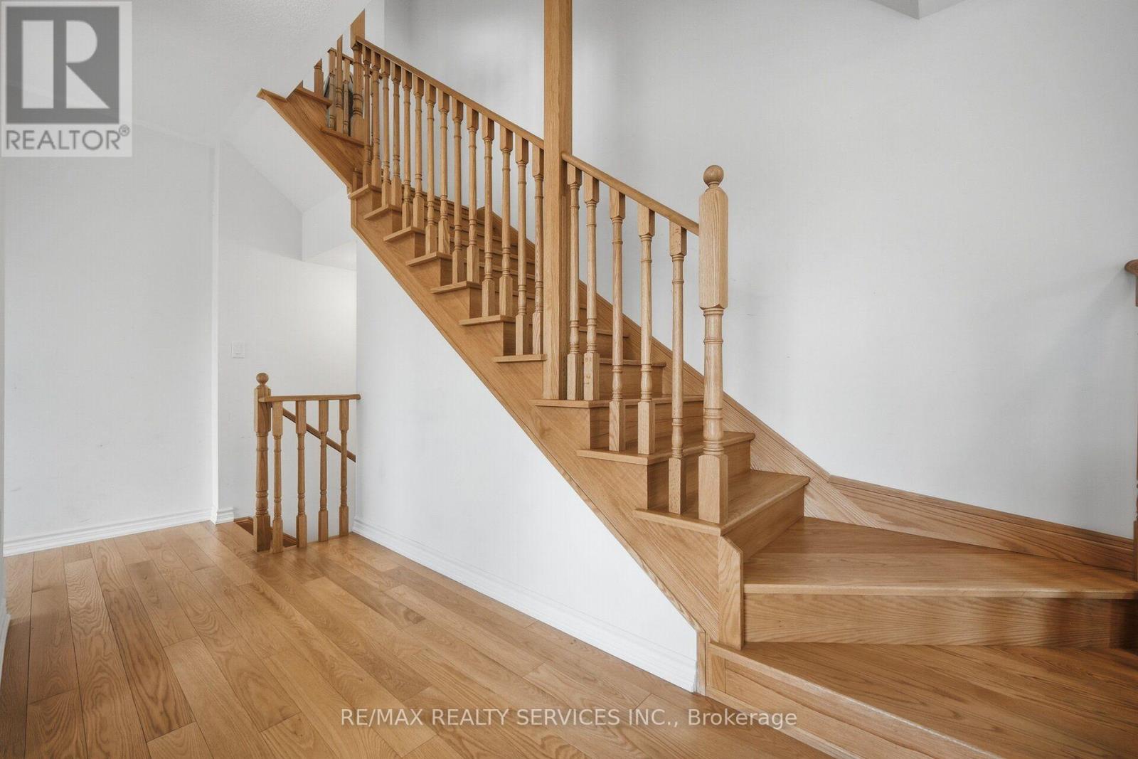 274 Carnwith Drive E Property Photo 42