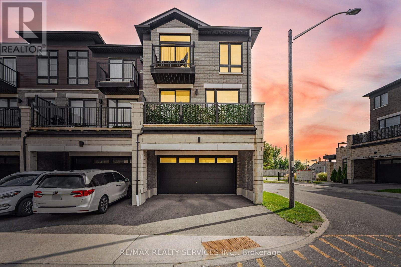 274 Carnwith Drive E Property Photo 48