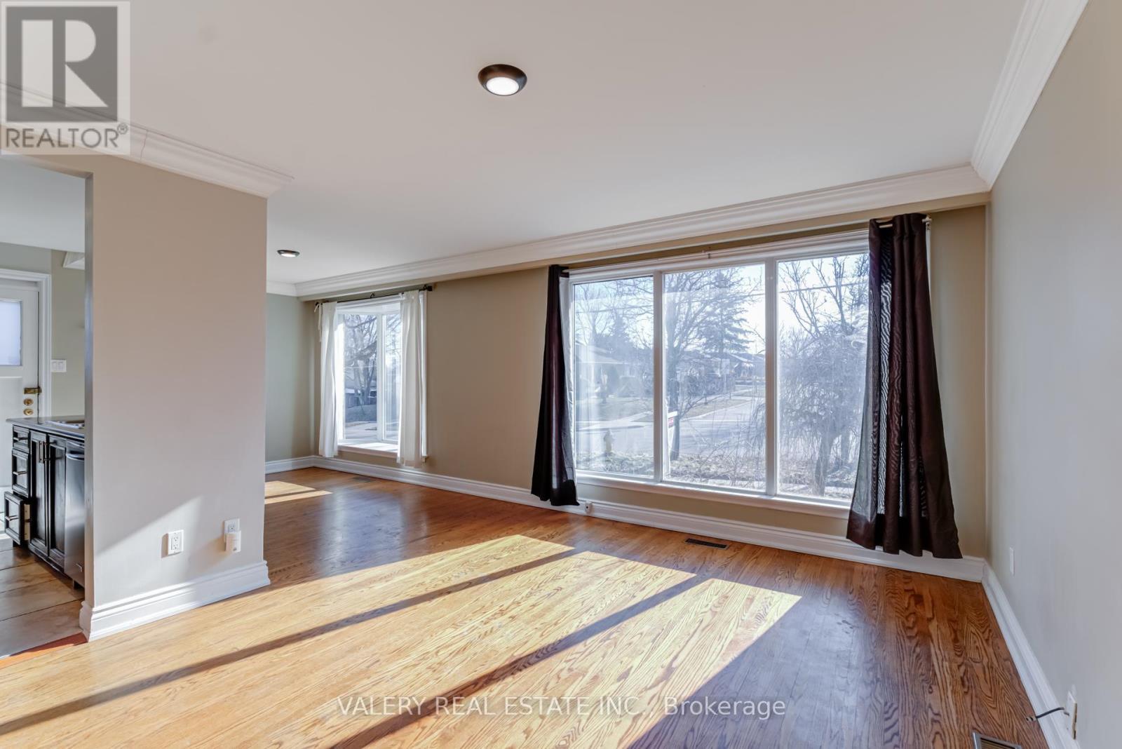 Main - 118 Dorcot Avenue Property Photo 3
