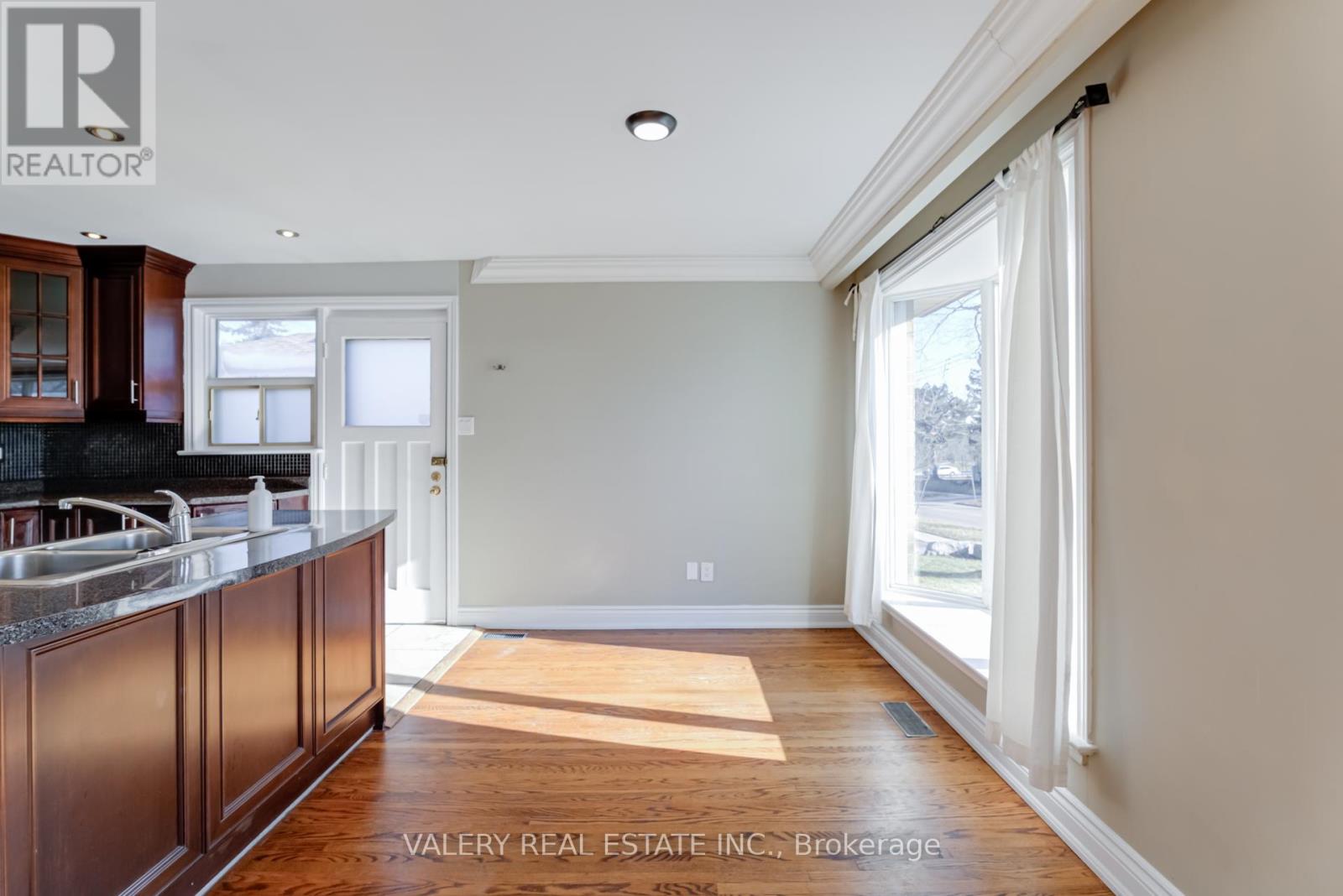 Main - 118 Dorcot Avenue Property Photo 5