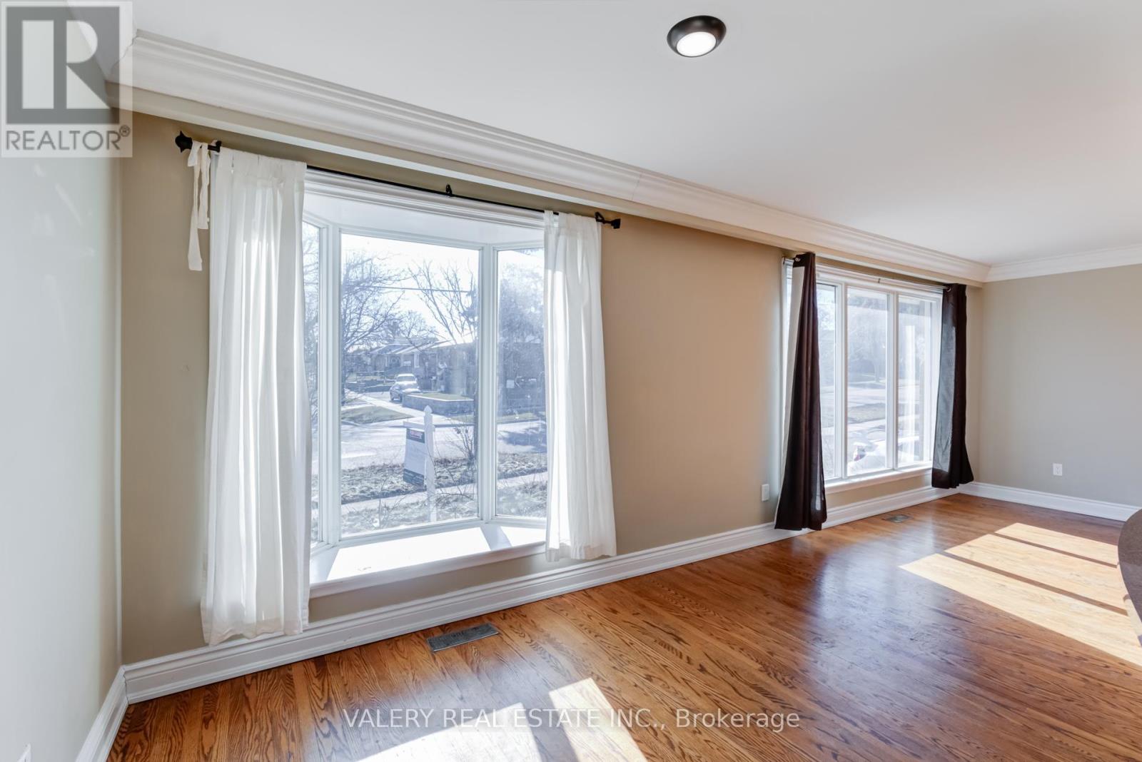 Main - 118 Dorcot Avenue Property Photo 7
