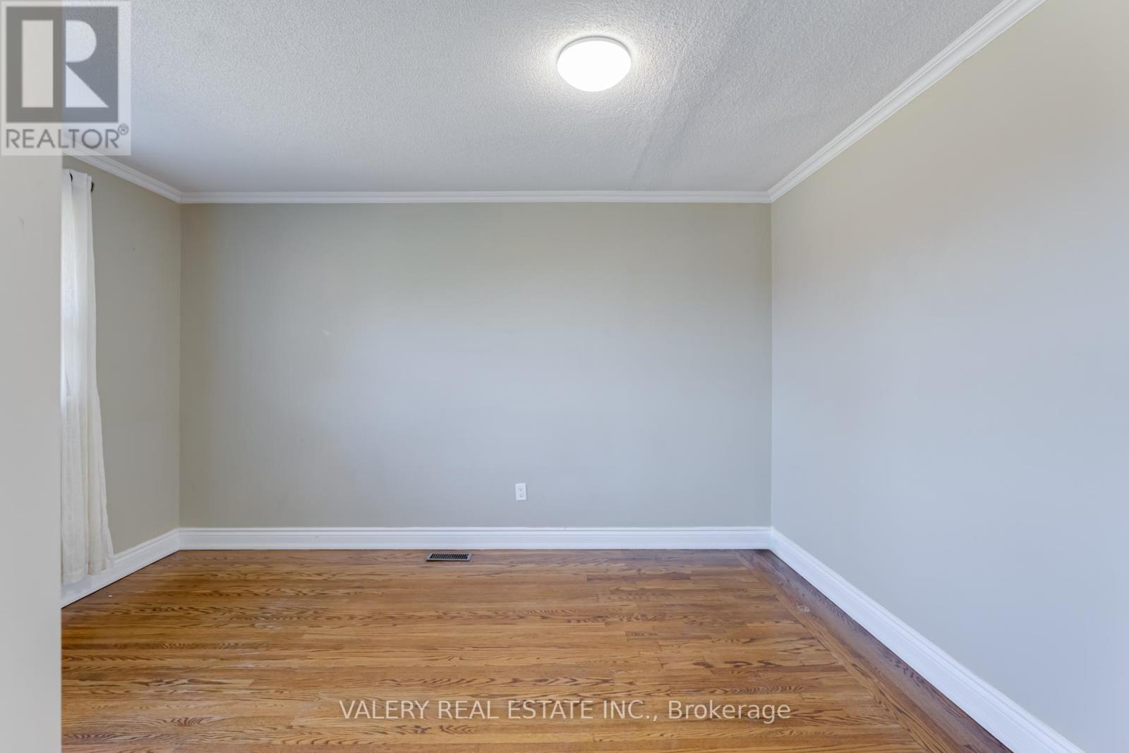 Main - 118 Dorcot Avenue Property Photo 15