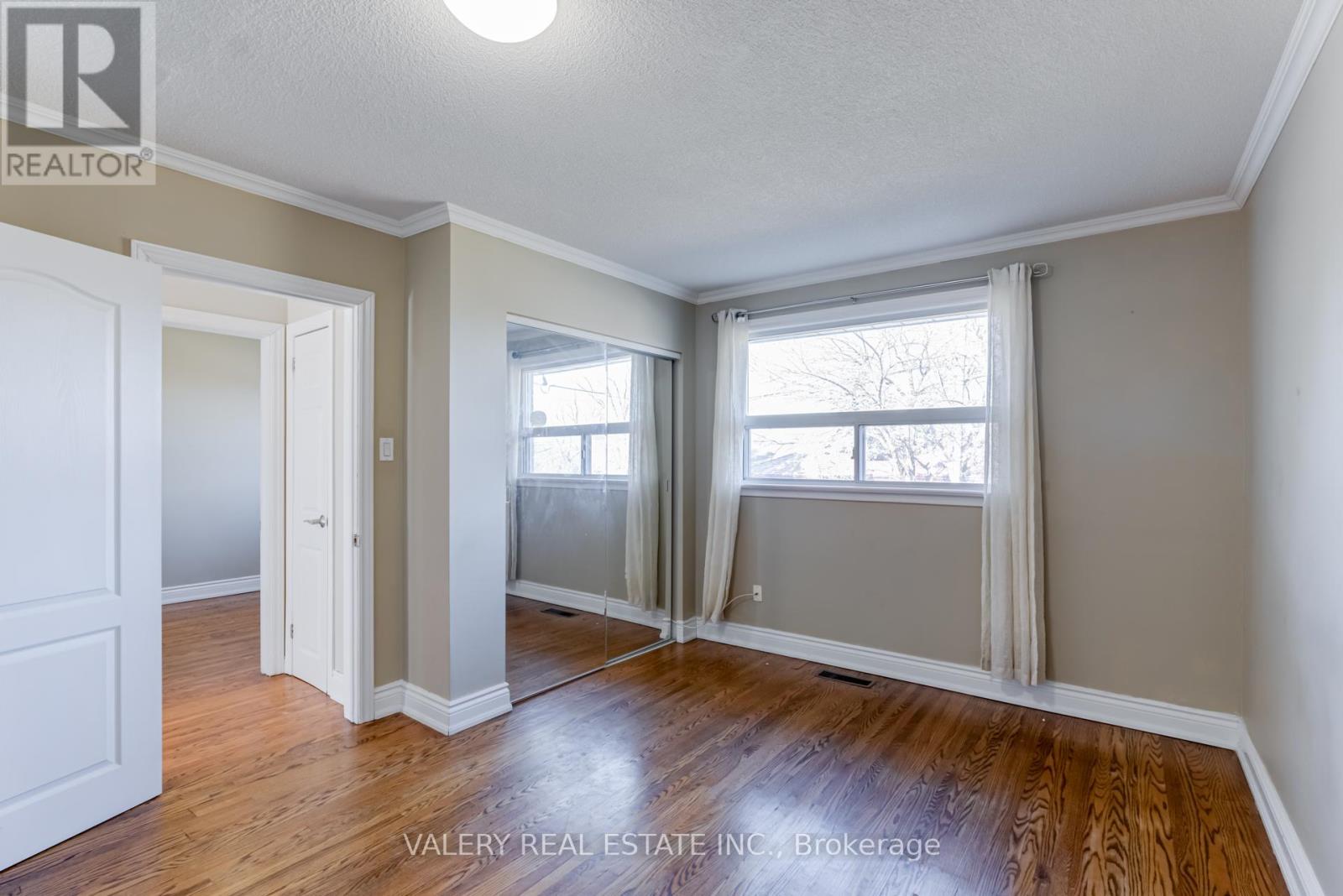 Main - 118 Dorcot Avenue Property Photo 16