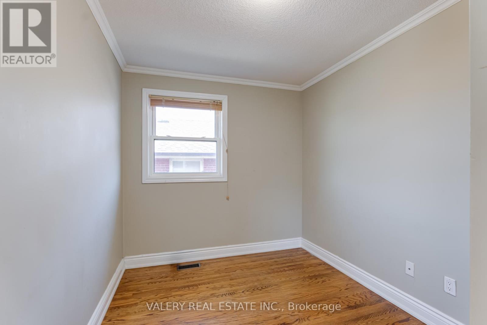 Main - 118 Dorcot Avenue Property Photo 17