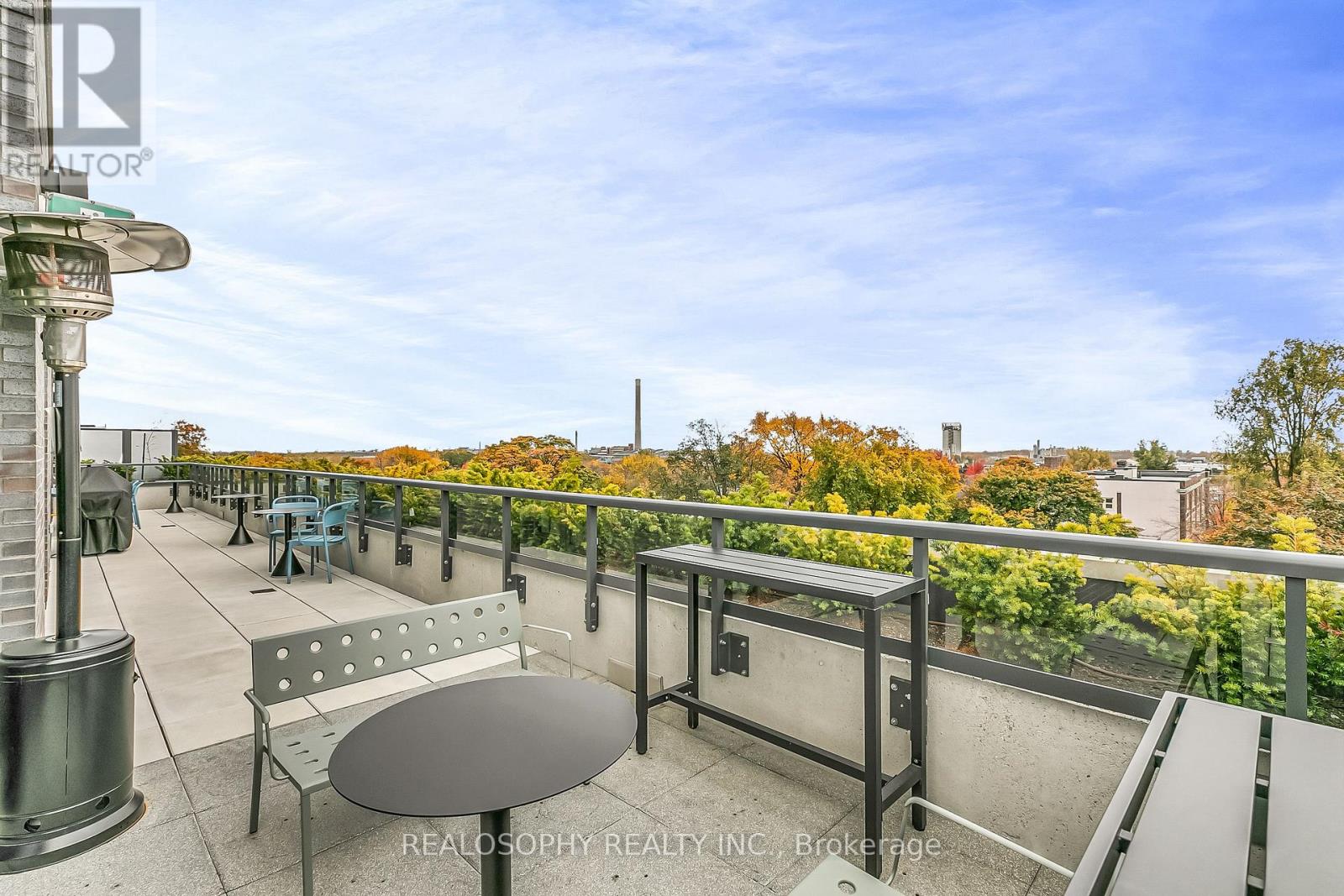 303 - 115 Larchmount Avenue Property Photo 21
