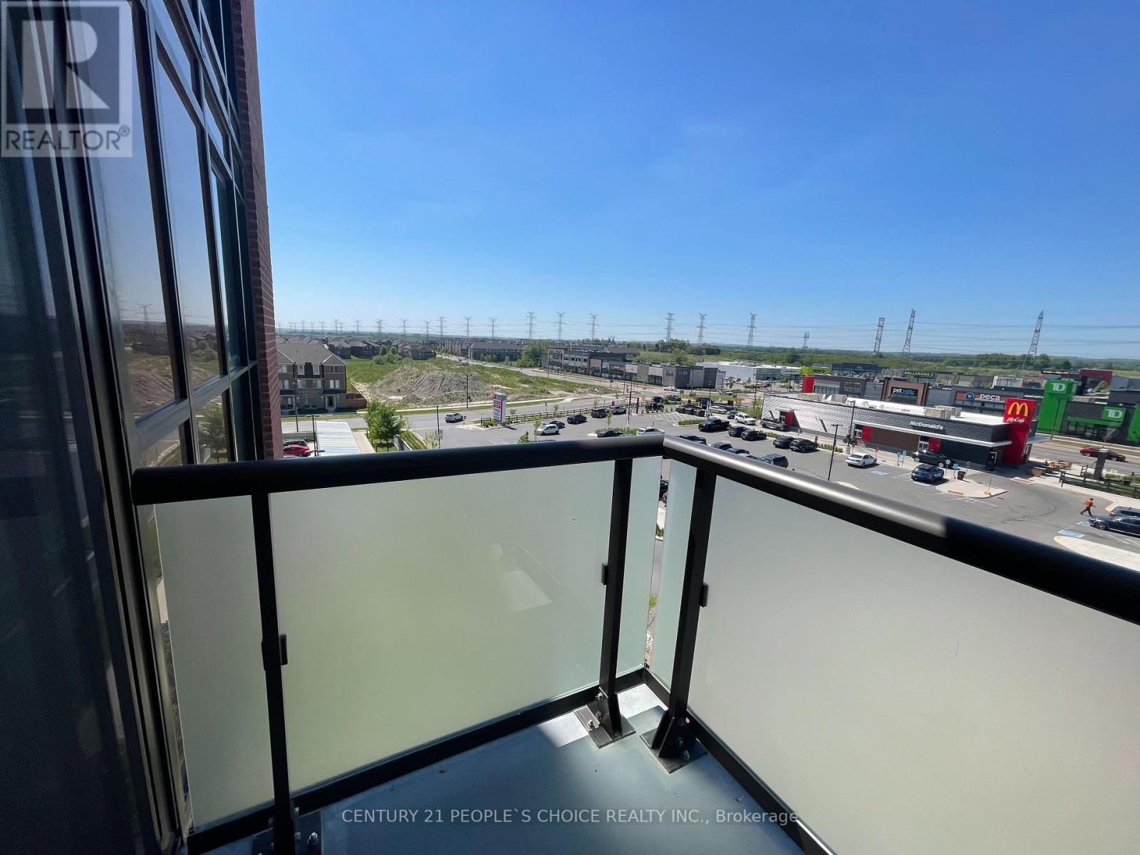 506 - 2550 Simcoe Street Property Photo 12