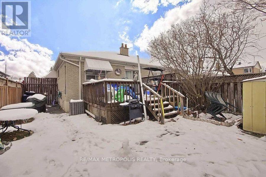 Upper - 99 Overture Road Property Photo 3