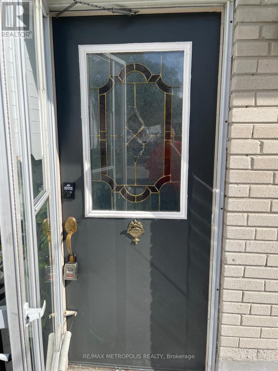 Upper - 99 Overture Road Property Photo 4