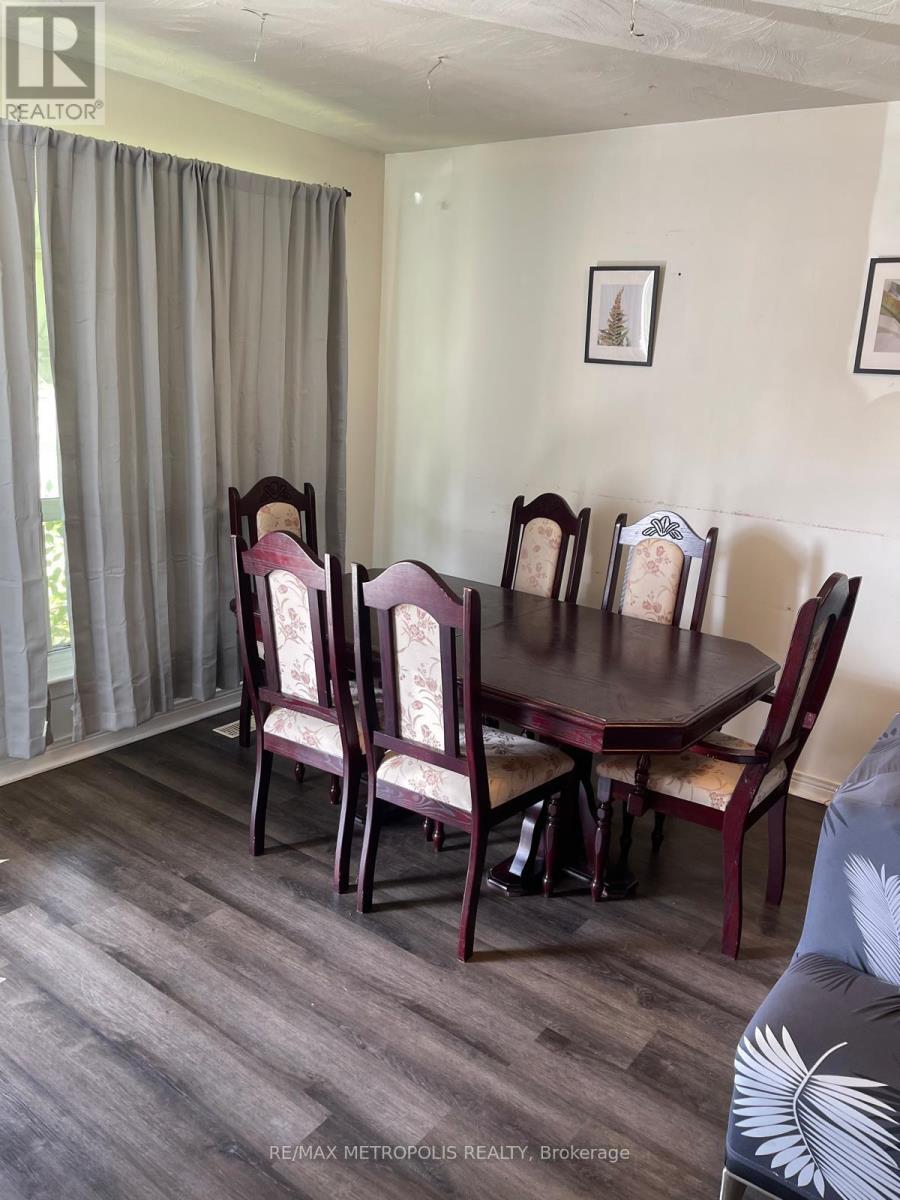 Upper - 99 Overture Road Property Photo 7