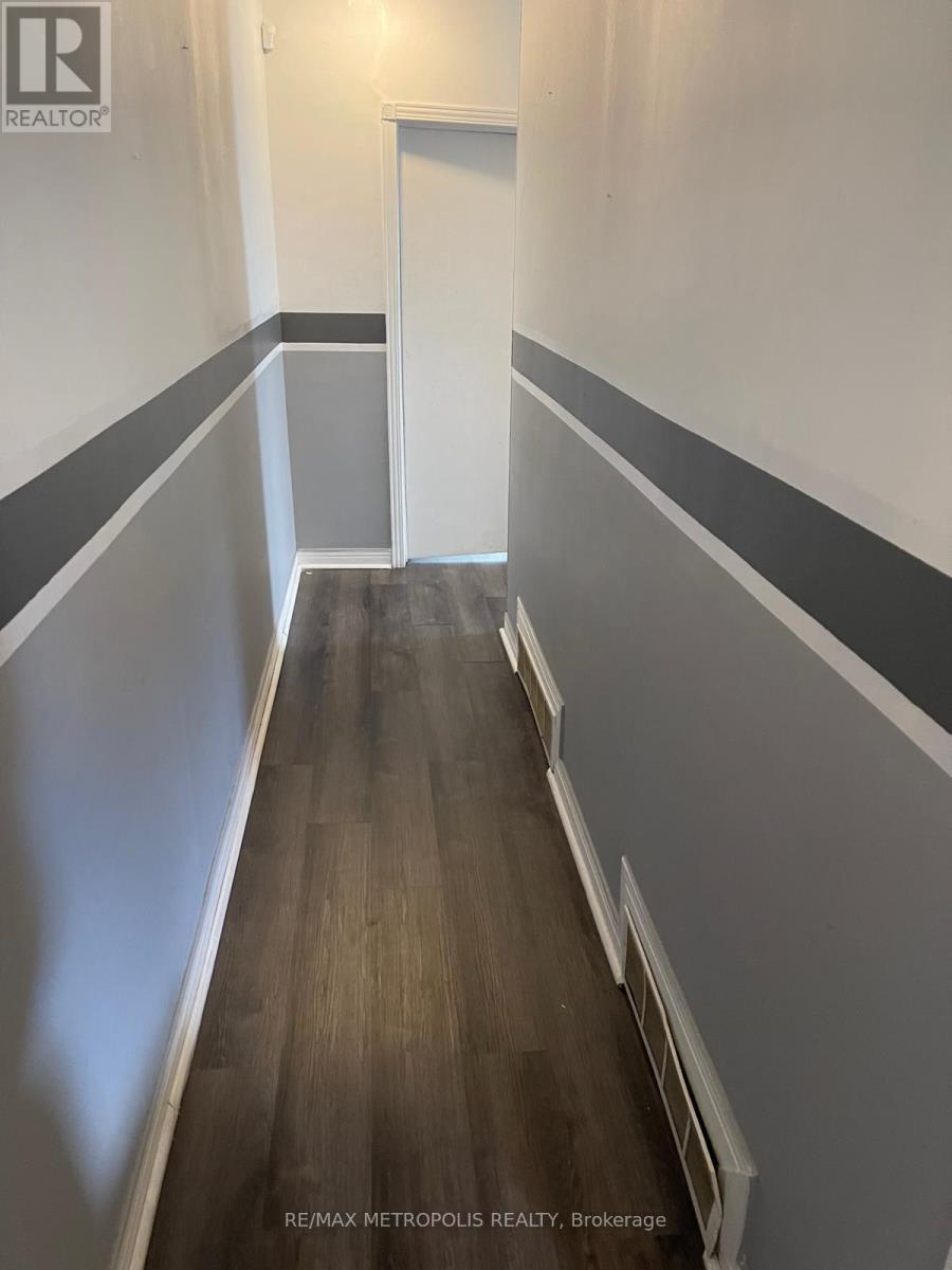 Upper - 99 Overture Road Property Photo 10