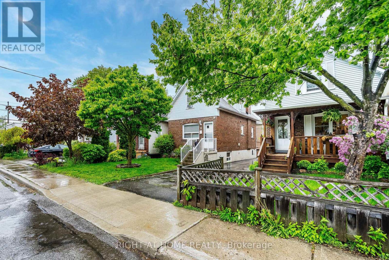 8 SAVOY AVENUE Property Photo 1