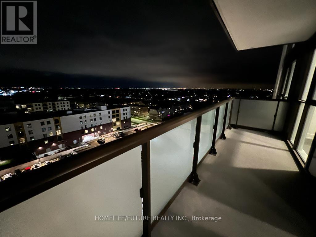 1116 - 2550 Simcoe Street N Property Photo 2