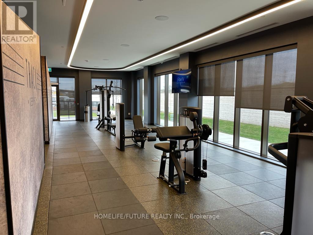 1116 - 2550 Simcoe Street N Property Photo 15
