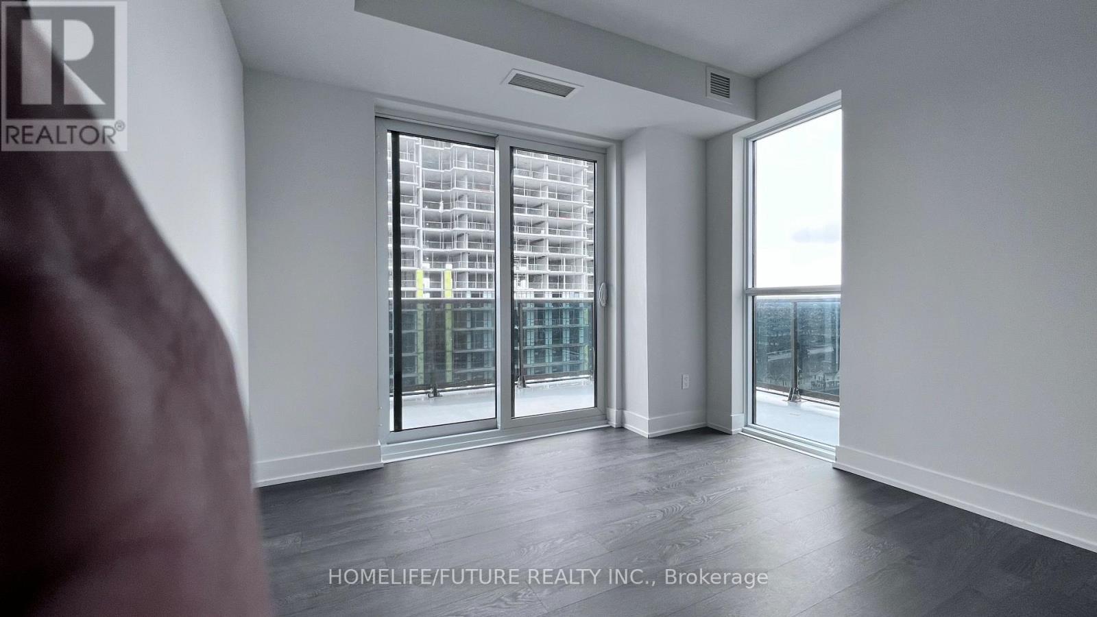 1116 - 2550 Simcoe Street N Property Photo 16