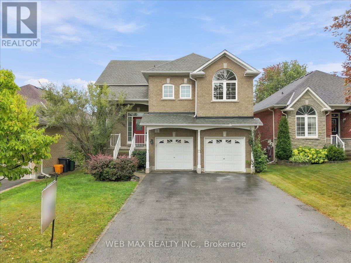 7 DUDLEY COURT Property Photo 1