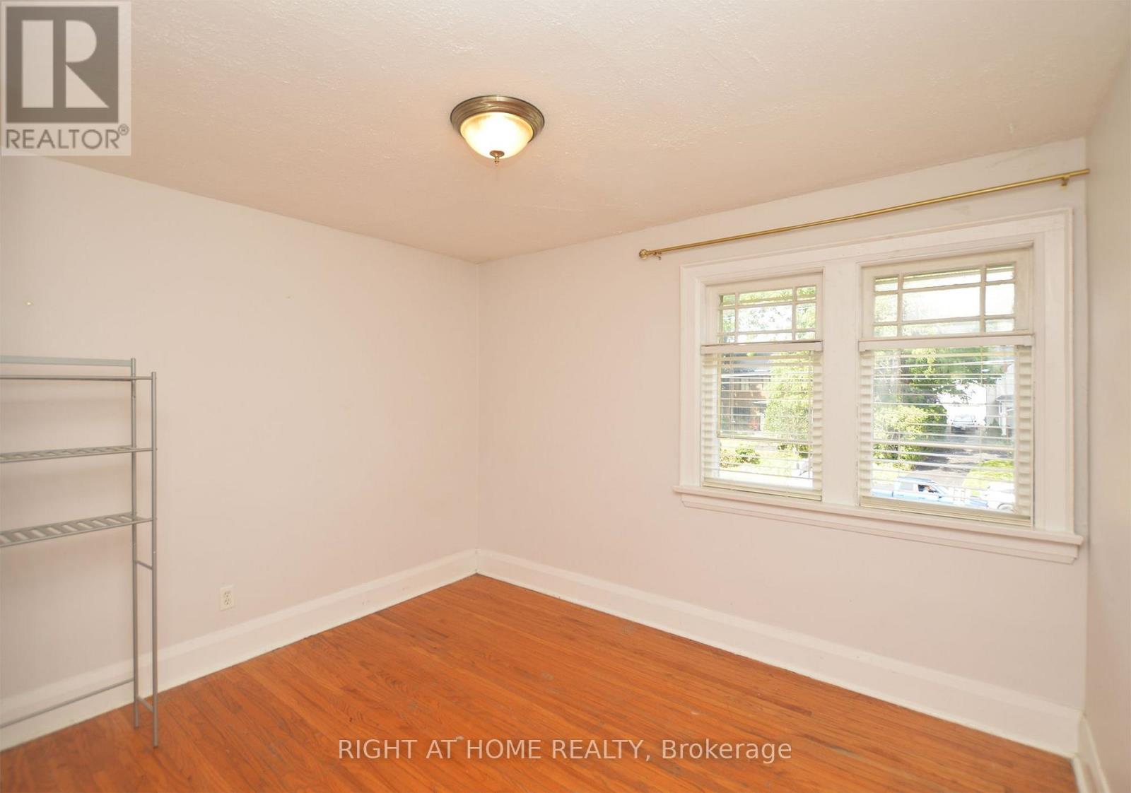 407 King Street E Property Photo 14