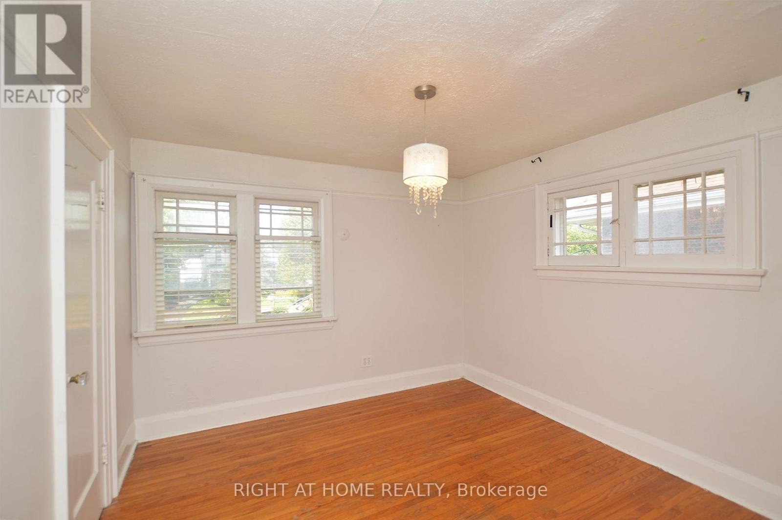 407 King Street E Property Photo 16