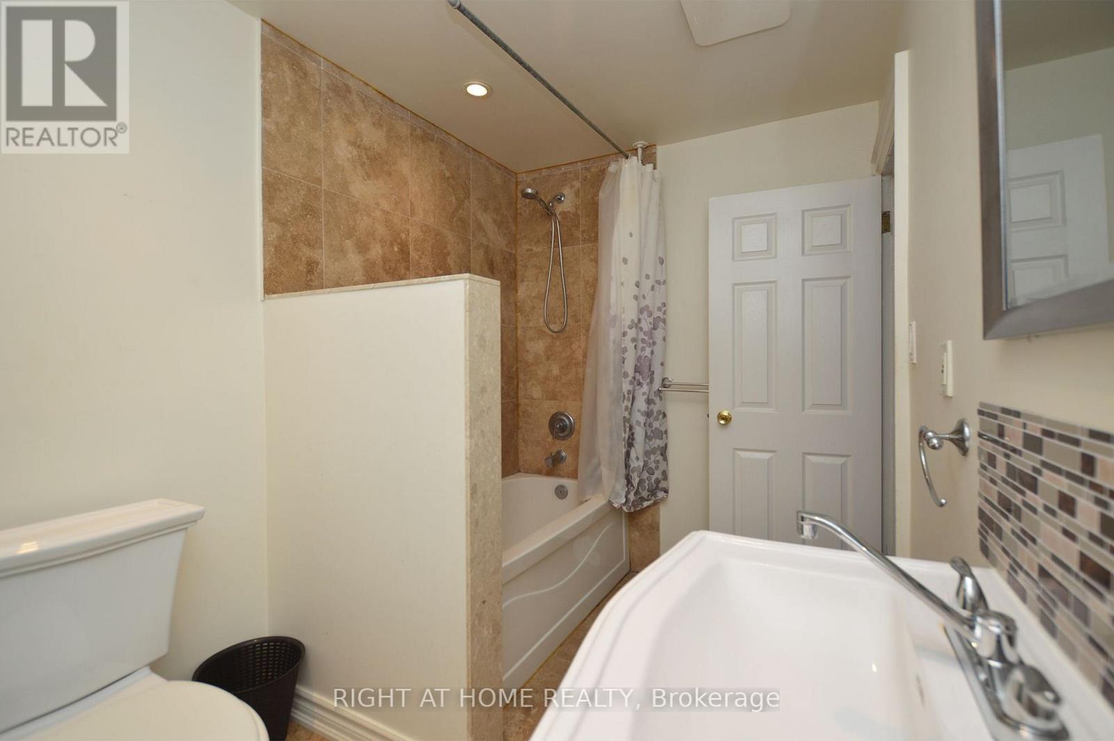 407 King Street E Property Photo 18