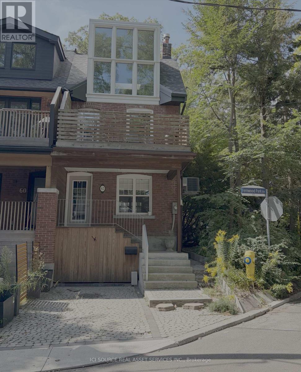Upper - 62 Fernwood Park Avenue Property Photo 1