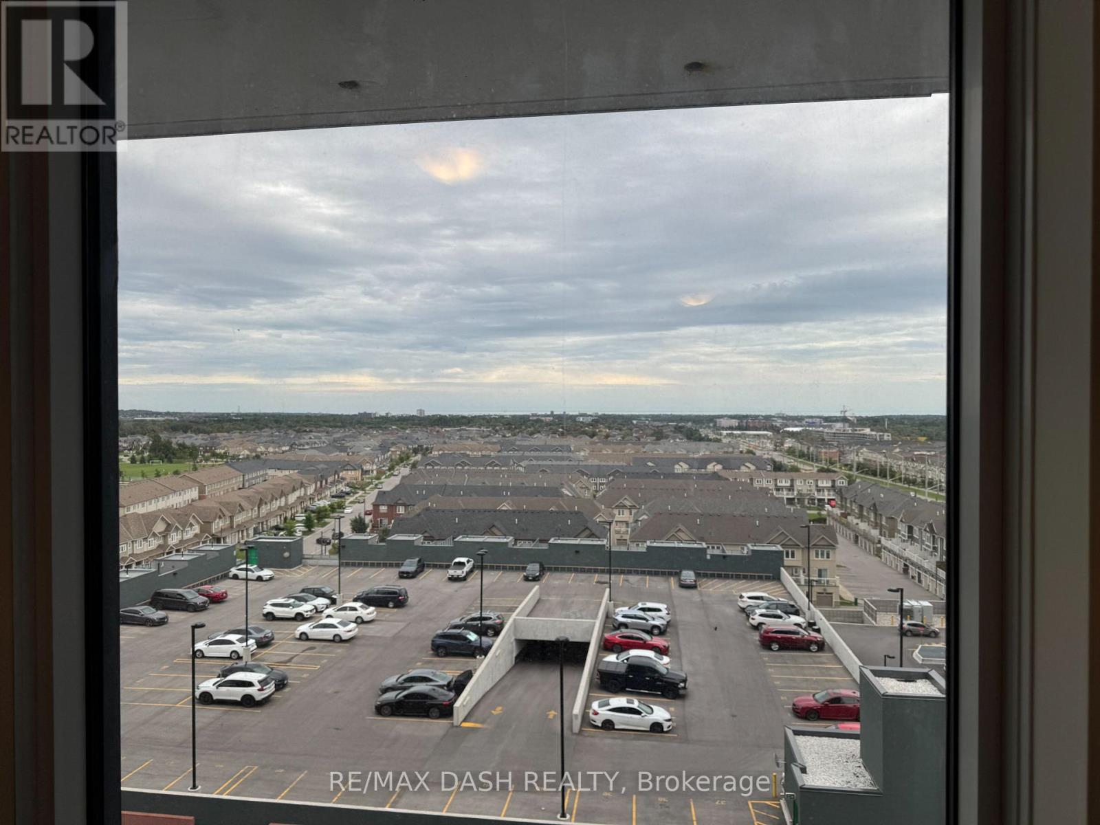 924 - 2545 Simcoe Street N Property Photo 8