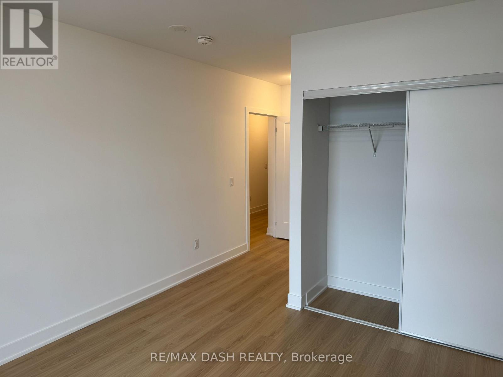 924 - 2545 Simcoe Street N Property Photo 9
