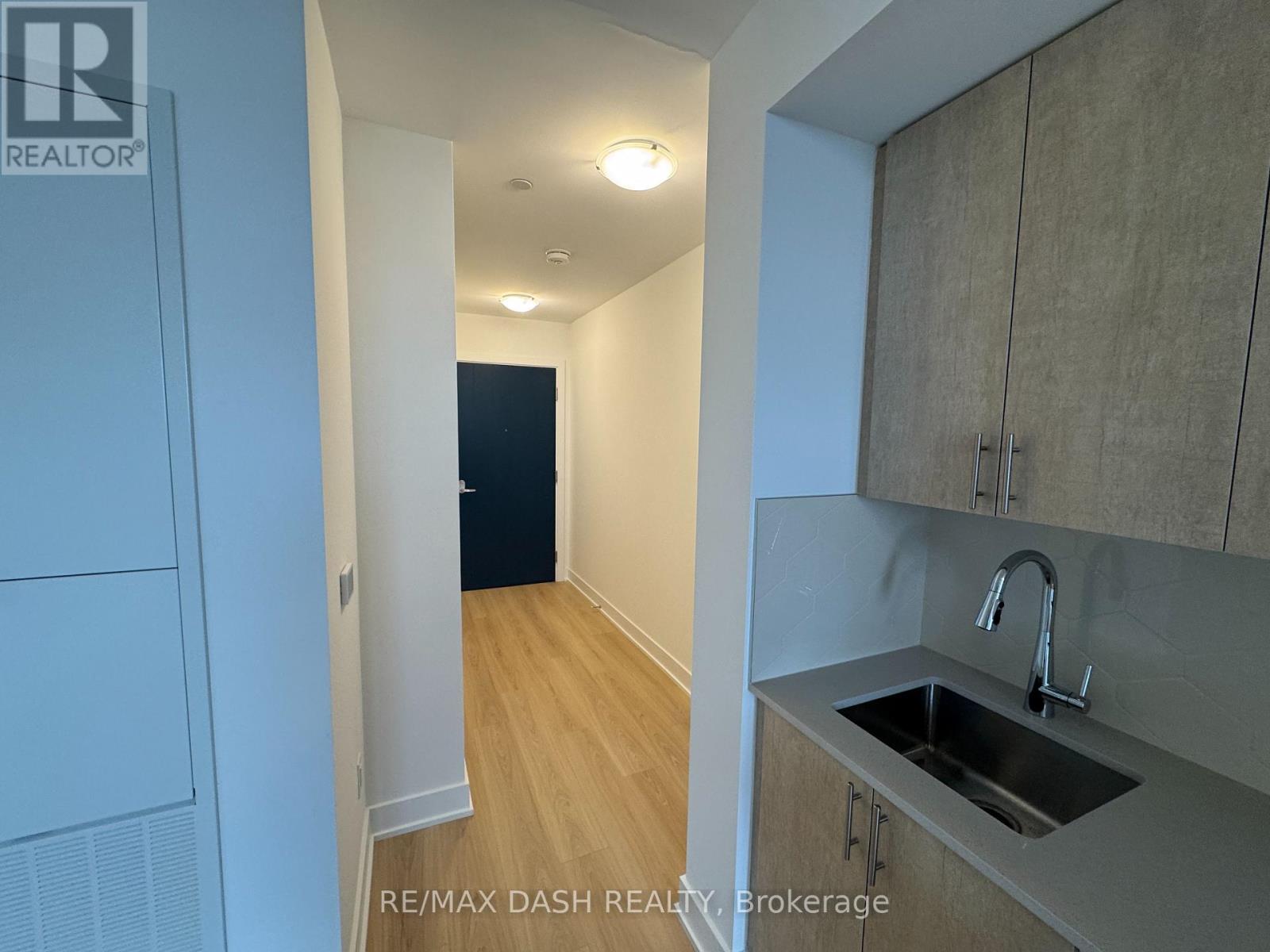 924 - 2545 Simcoe Street N Property Photo 19