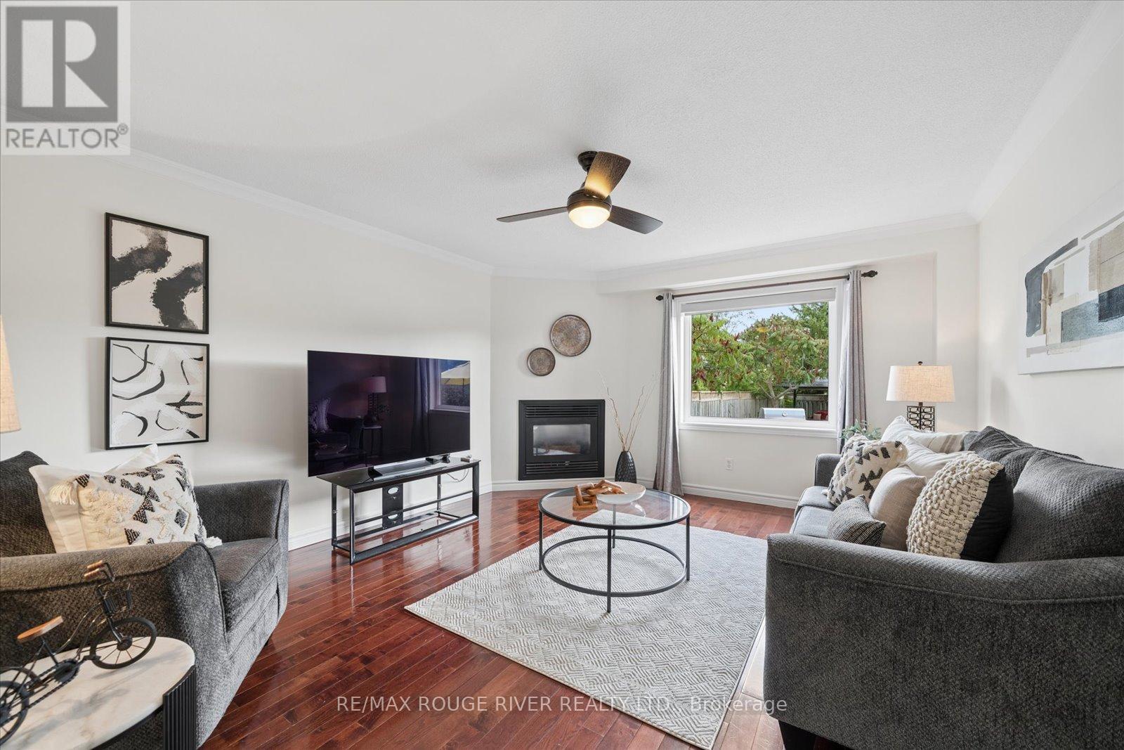 84 Bedell Crescent Property Photo 15