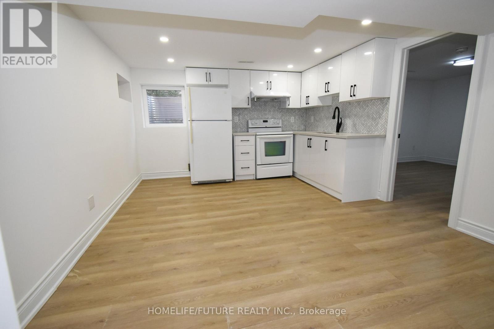 Bsmt - 44 Wellpark Boulevard Property Photo 8