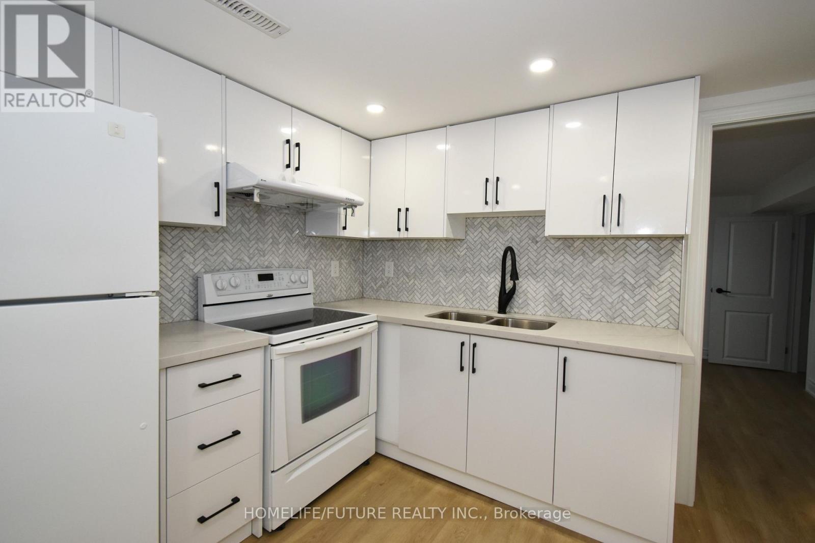 Bsmt - 44 Wellpark Boulevard Property Photo 10