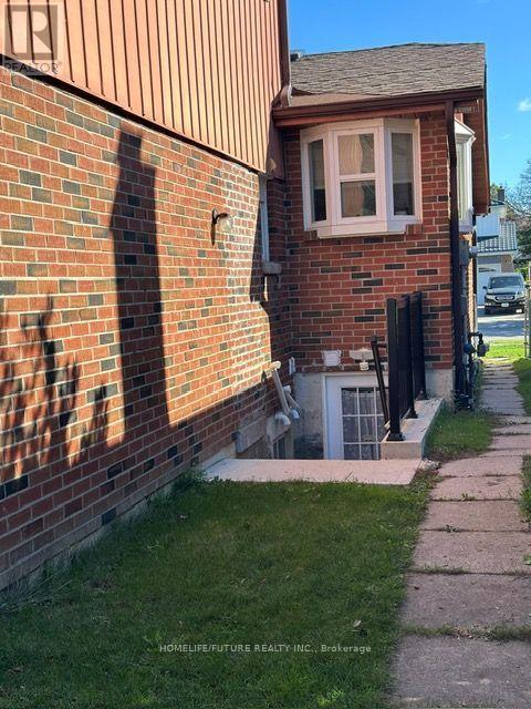 Bsmt - 44 Wellpark Boulevard Property Photo 17