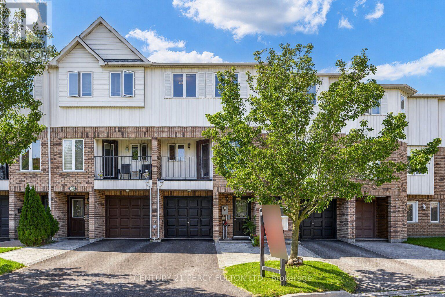 1532 HUMMINGBIRD COURT
