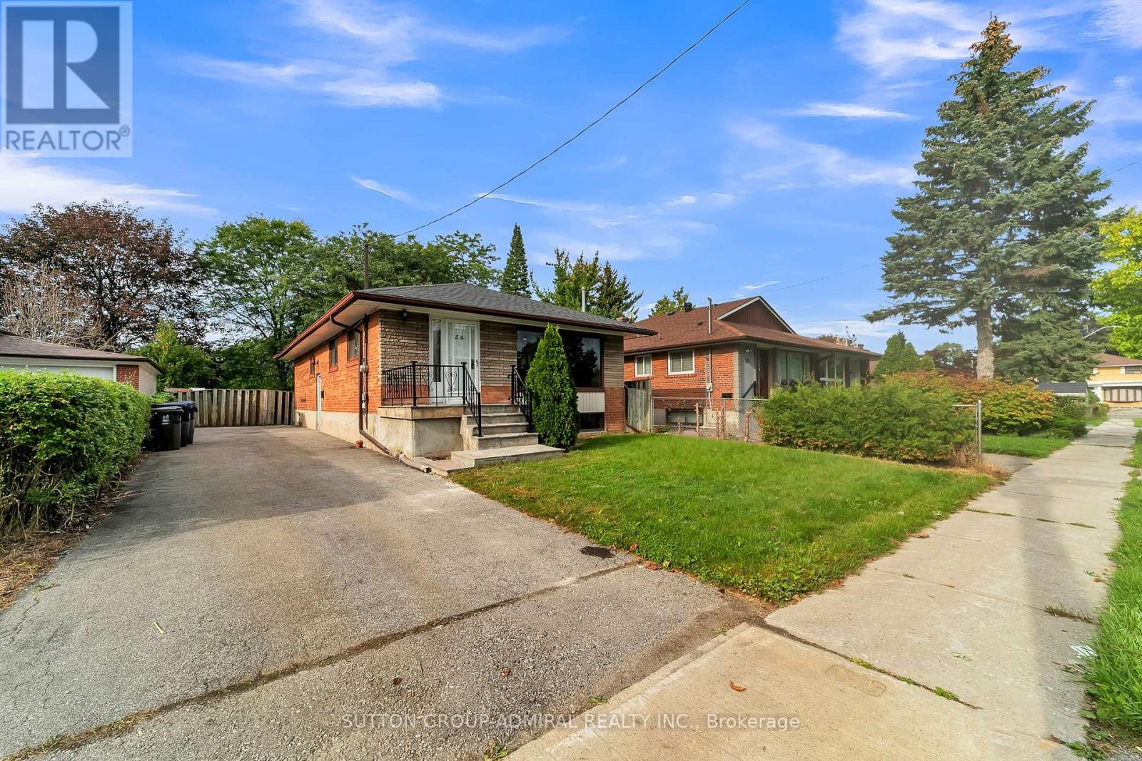 58 Rochman Boulevard E Property Photo 1