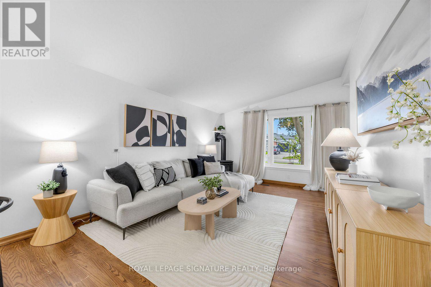821 Krosno Boulevard Property Photo 6