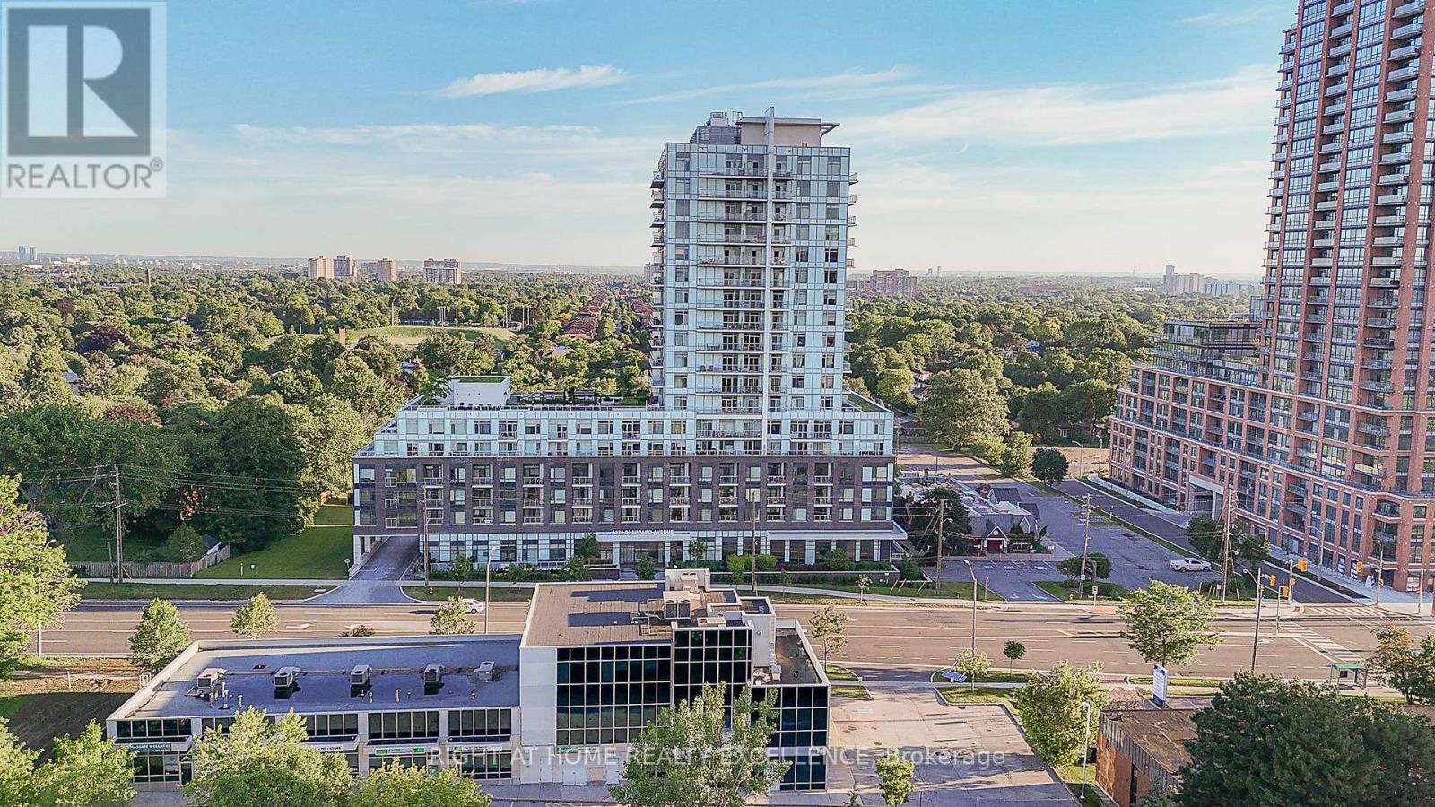1707 - 3220 Sheppard Avenue Property Photo 1