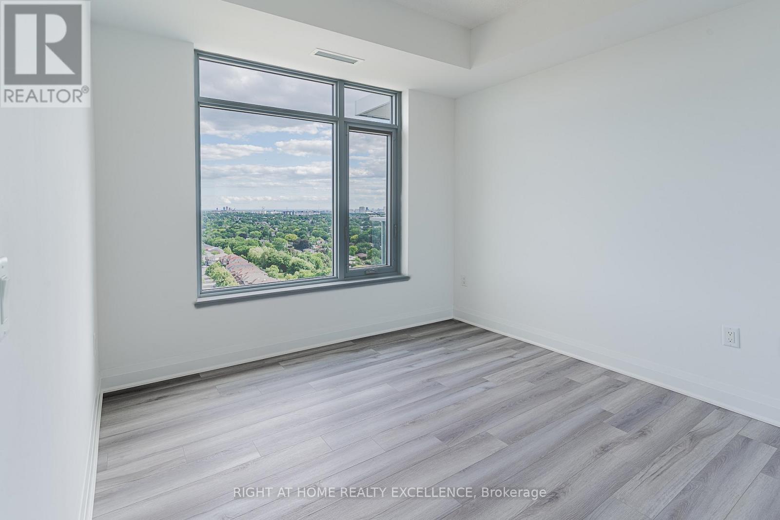 1707 - 3220 Sheppard Avenue Property Photo 18