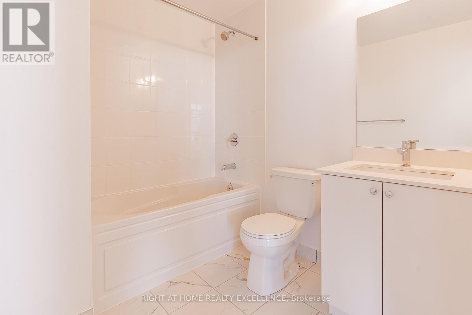 1707 - 3220 Sheppard Avenue Property Photo 19