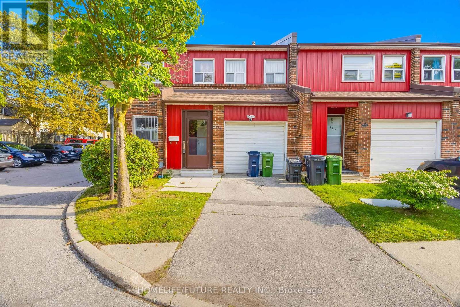 174 - 124 Dusay Place Property Photo 1