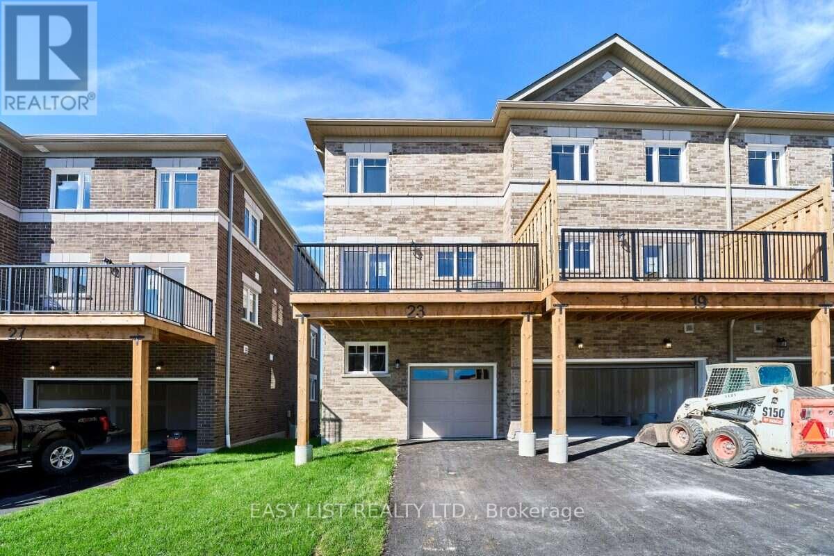 23 Addyman Crescent Property Photo 6
