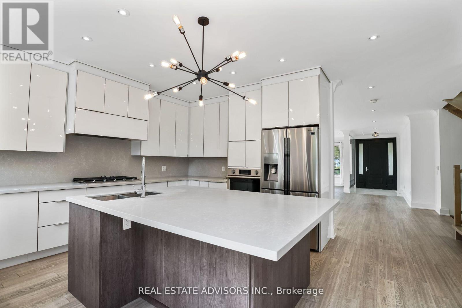 69 Fenwood Heights Property Photo 11