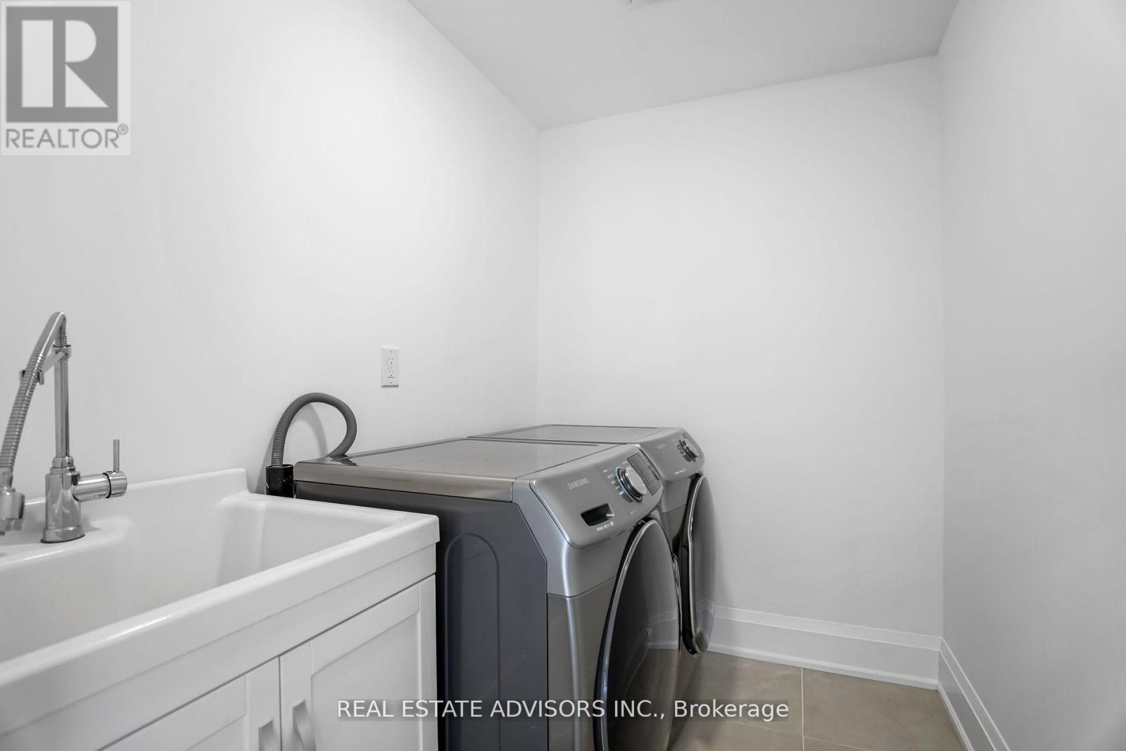 69 Fenwood Heights Property Photo 30