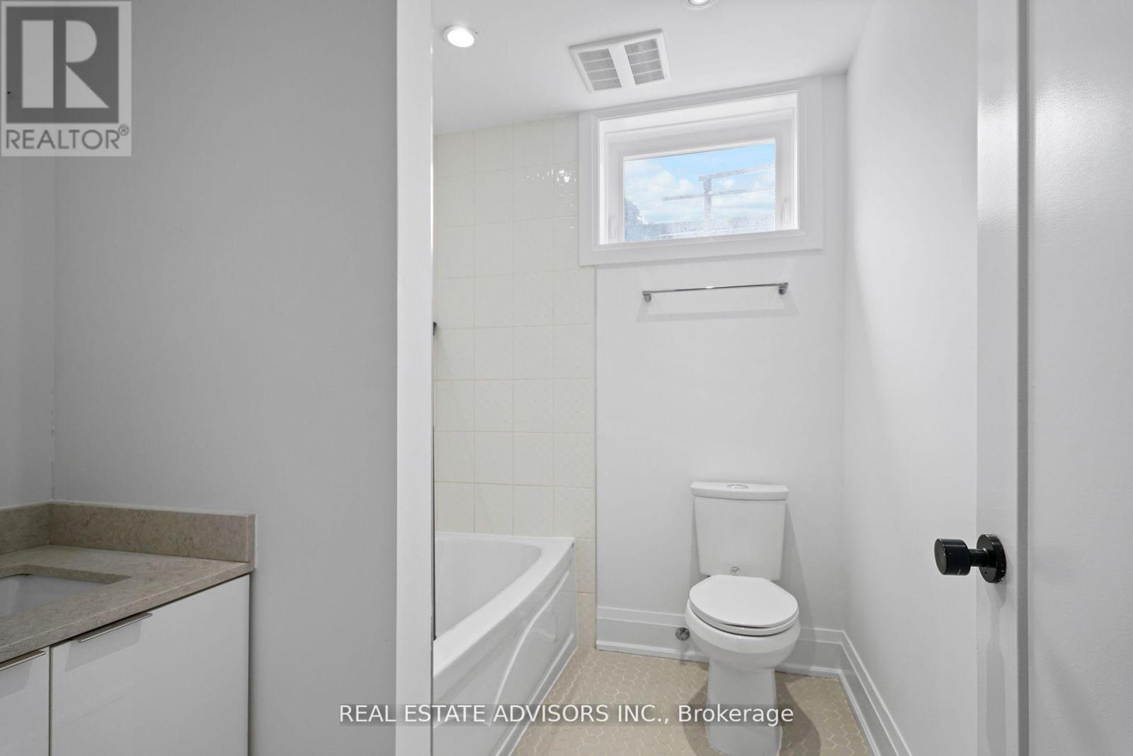 69 Fenwood Heights Property Photo 32