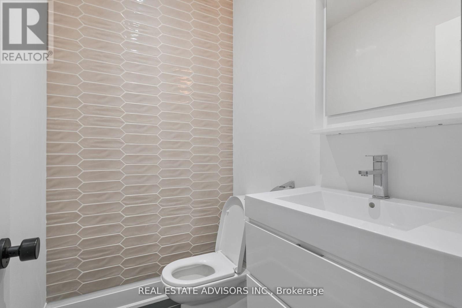 69 Fenwood Heights Property Photo 38